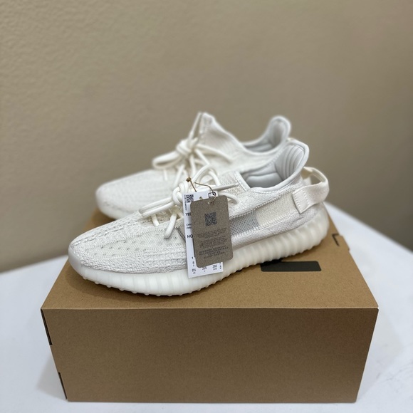 Yeezy 350 V2 Bone - Picture 2 of 3